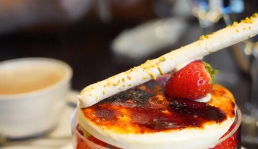 ご褒美スイーツは路地裏のカフェで。昭和町「イルドプチフェーブ」のピスタチオアイスパフェ