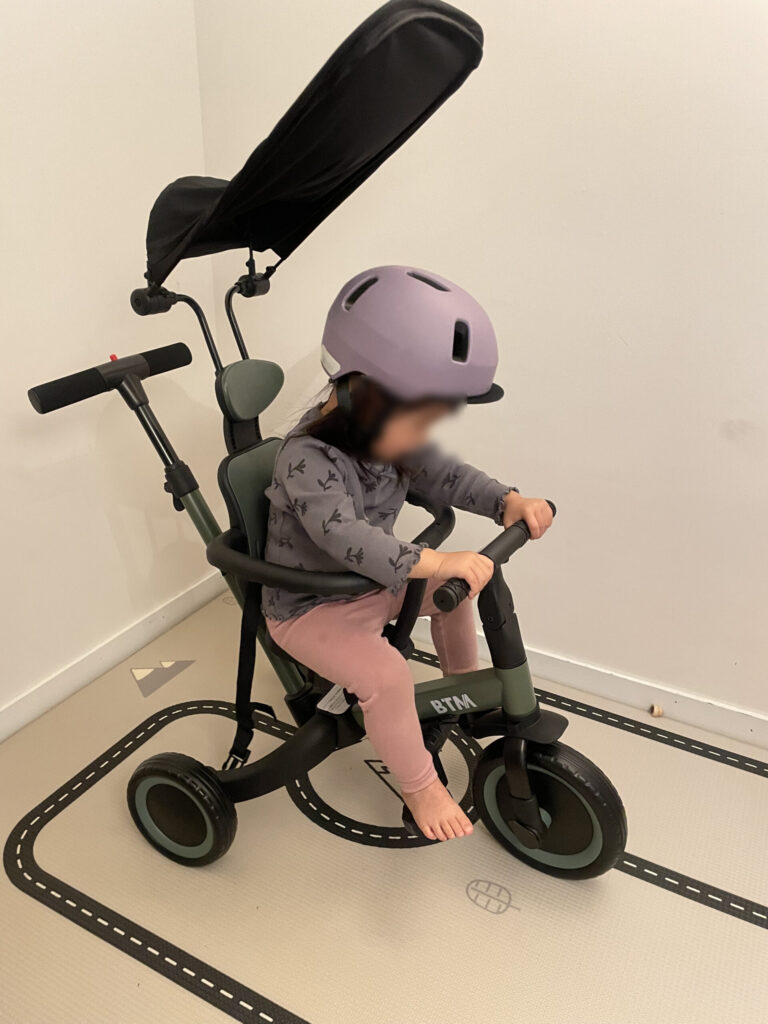 1歳からのれるBTM 5in1 三輪車 サンシェード付きは誕生日プレゼントにもピッタリ